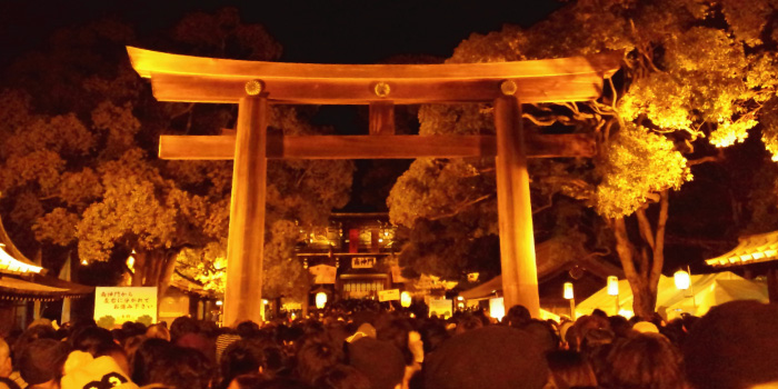 Los primeros rezos del año - Hatsumode(初詣)